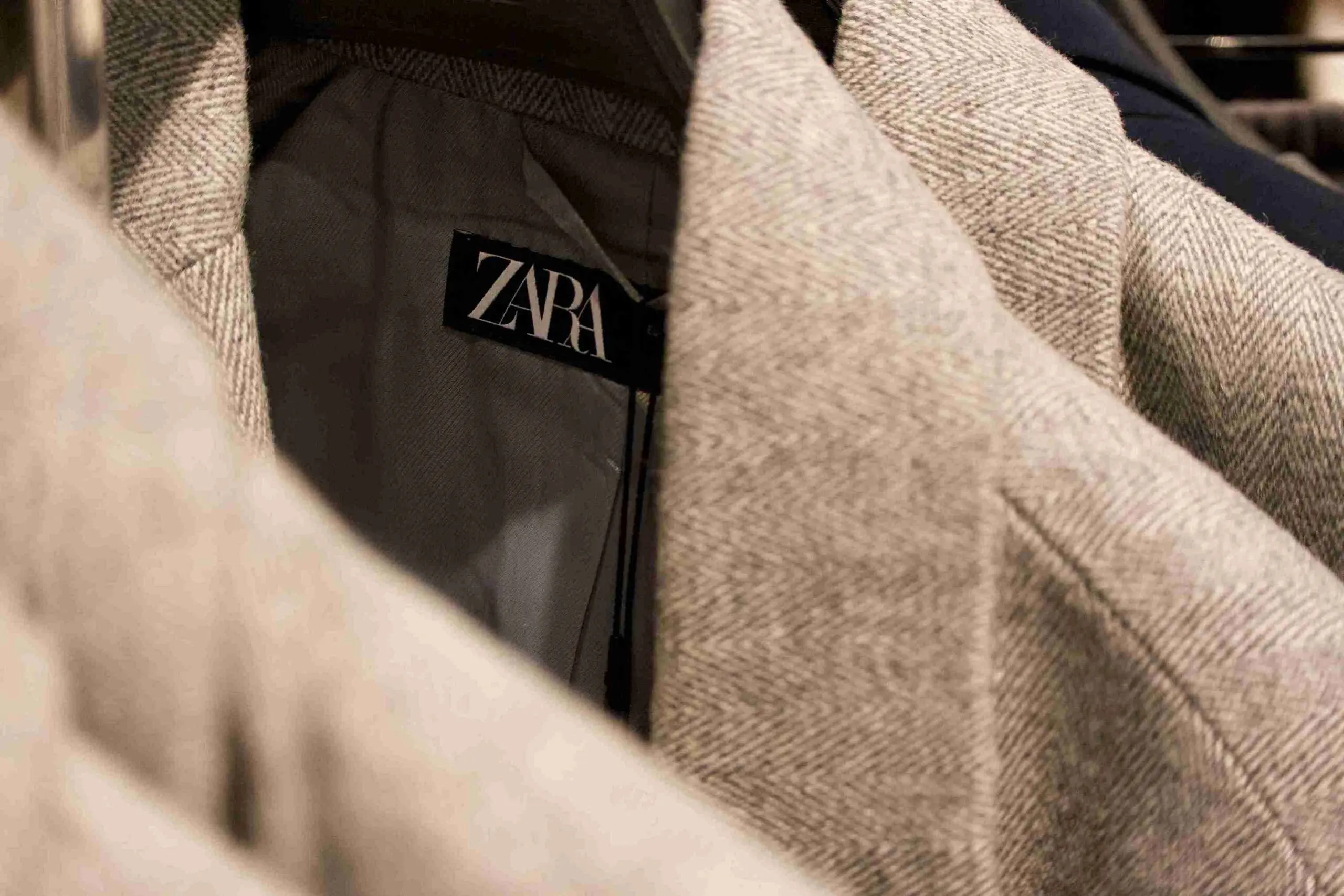 Zara: Operational Agility Under Demand Shift
