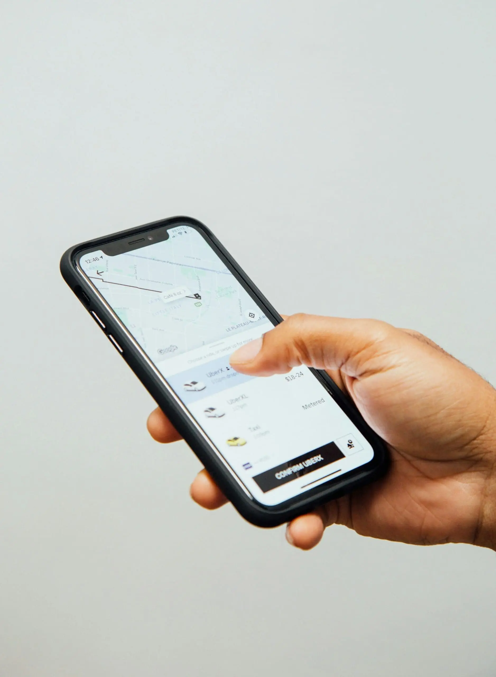 a peson using the Uber app